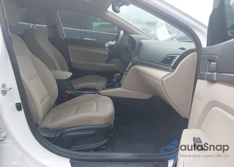 2017 Hyundai Elantra Value Edition z USA, uszkodzony, nr VIN 5NPD84LF3HH210026